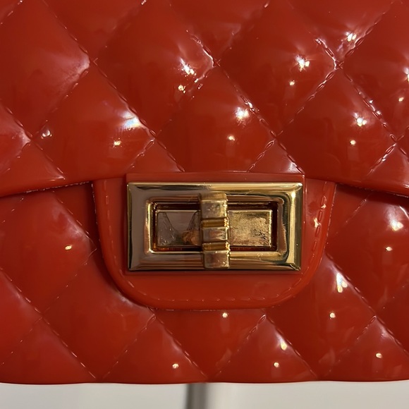 Vegan Women’s Purse Crossbody Orange With Gold Chain Quilted 7X4 Inches - Picture 5 of 6